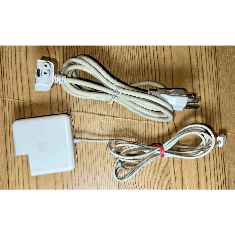 Original APPLE MacBook Pro 60W MagSafe Power Adapter Charger A1184 A1330 A1344